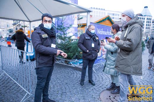 Sicherheitskräfte der WGG Sicherheit – Weihnachtsmarkt am Roßmarkt, Frankfurt