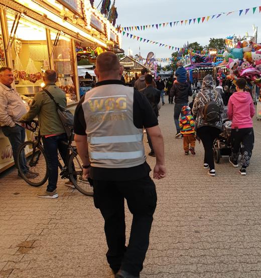 Sicherheitskräfte der WGG Sicherheit – Streife auf dem Volksfest